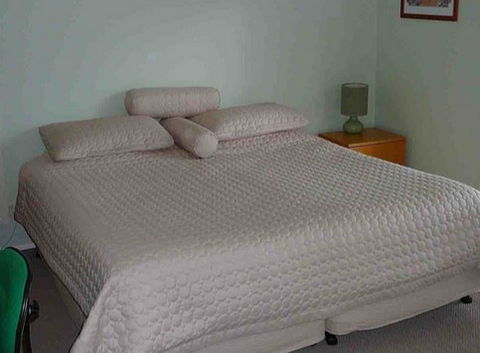 A Beach House Near Manly Two - Great Ocean Road Tourism 3