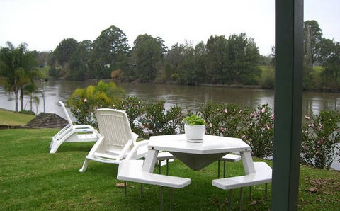 A Spot On The River - Great Ocean Road Tourism 1