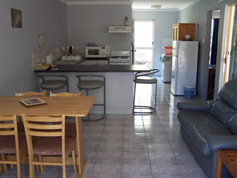 Palm Valley Motel And Self Contained Holiday Units - Great Ocean Road Tourism 2