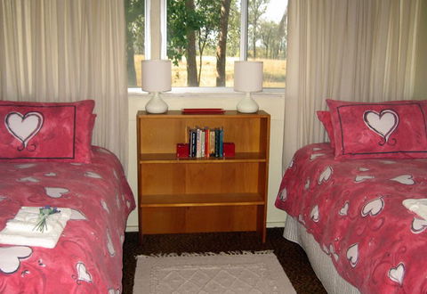 Flag Springs Bush Retreat - Great Ocean Road Tourism 0