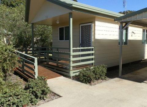 Peppertree Cabins Kingaroy - Great Ocean Road Tourism 5
