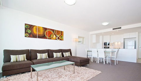 Kirra Surf Apartments - Great Ocean Road Tourism 0