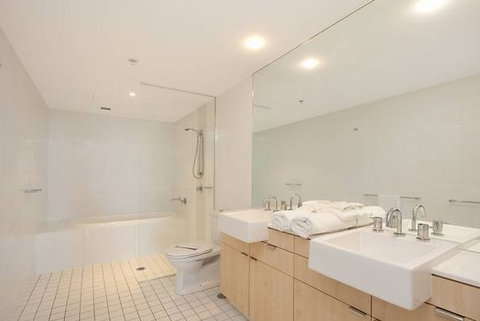 Grand Mercure Apartments Coolangatta - Great Ocean Road Tourism 2