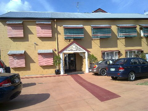 Avondale Private Hotel - Great Ocean Road Tourism 0