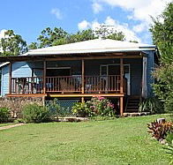 Blue House Family Accommodation - Great Ocean Road Tourism