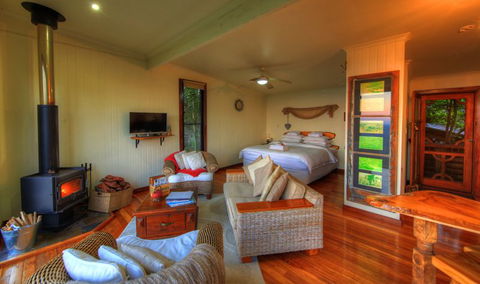 At Remingtons B & B - Great Ocean Road Tourism 4