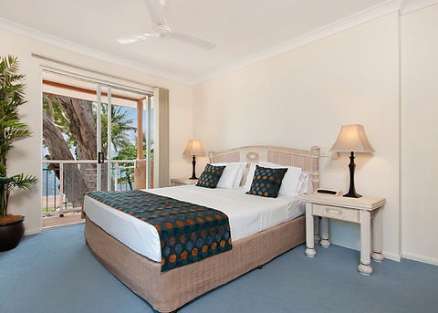 Alassio Palm Cove - Great Ocean Road Tourism 2