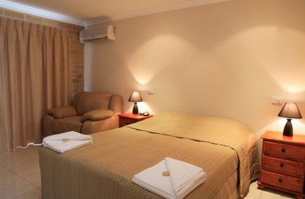 Emerald Central Palms Motel - Great Ocean Road Tourism 4
