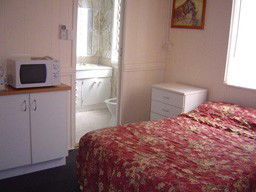Affordable Accommodation Proserpine - Great Ocean Road Tourism 4