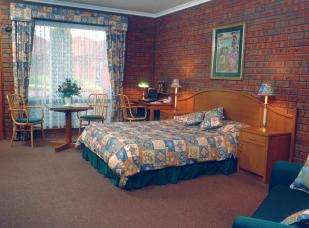 Sovereign Park Motor Inn - Great Ocean Road Tourism 0