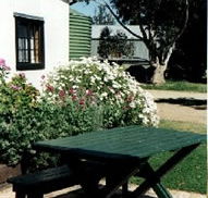 Dunalan Host Farm Cottage - Great Ocean Road Tourism