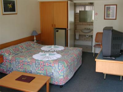 Tropical Gateway Motor Inn - Great Ocean Road Tourism 0