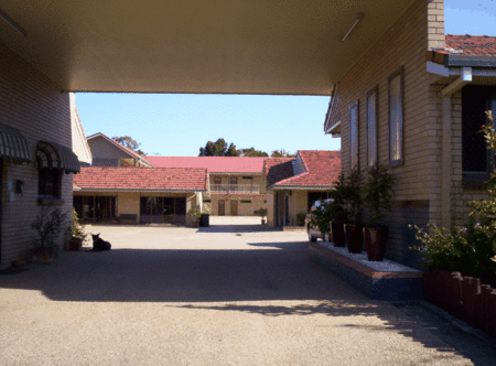 Carseldine Court Motel - Great Ocean Road Tourism 2