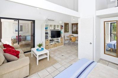 Julians Apartments - Great Ocean Road Tourism 3