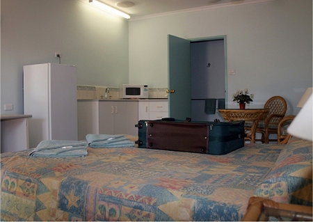 Broome Motel - Great Ocean Road Tourism 1