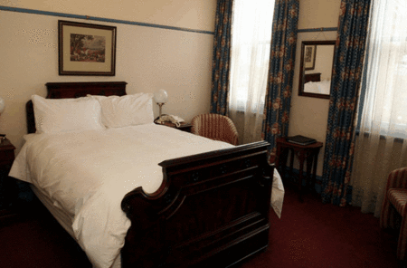The Yarra Glen Grand Hotel - Great Ocean Road Tourism 5