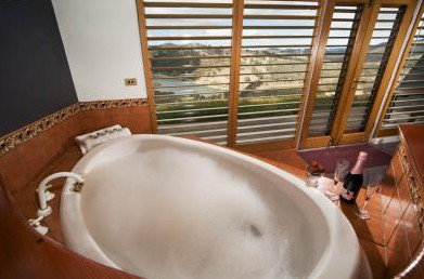 Eagle View Escape - Great Ocean Road Tourism 0