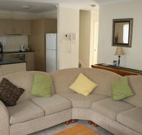 Pacific Sun Gold Coast Holiday Townhouse - Great Ocean Road Tourism