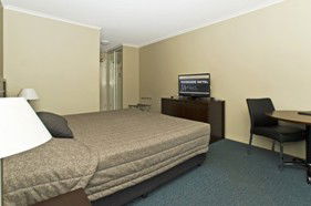 Riverside Hotel South Bank - Great Ocean Road Tourism 1