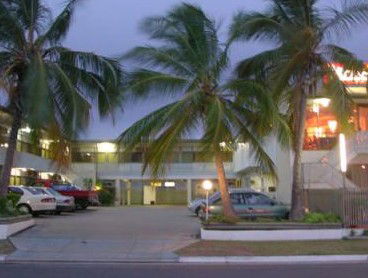 Tropical Gateway Motor Inn - Great Ocean Road Tourism 1
