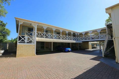Alexandra Park Motor Inn - Great Ocean Road Tourism 1