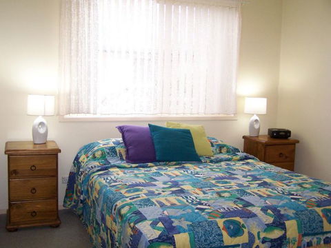 Beachfront Units Merimbula - Great Ocean Road Tourism 4