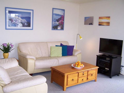 Beachfront Units Merimbula - Great Ocean Road Tourism 6