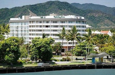 Holiday Inn Cairns - Great Ocean Road Tourism 0