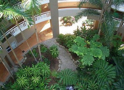Holiday Inn Cairns - Great Ocean Road Tourism 1