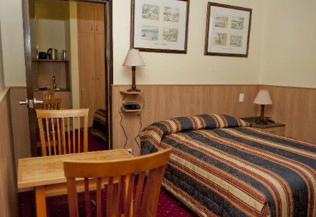 Boyles Hotel - Great Ocean Road Tourism 3