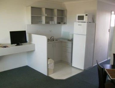 Reef Adventureland Motor Inn - Great Ocean Road Tourism 1