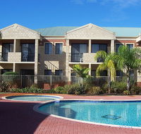 Country Comfort Inter City Perth Hotel  Apartments - Great Ocean Road Tourism