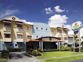 Cairns Queens Court Accommodation - Great Ocean Road Tourism 0