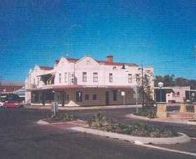 Namoi Hotel Motel - Great Ocean Road Tourism 0