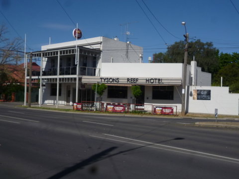 Tyson's Reef Hotel - Great Ocean Road Tourism 0