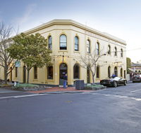 College Lawn Hotel - Great Ocean Road Tourism