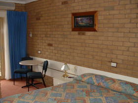 Bogong Moth Motel - Great Ocean Road Tourism 0