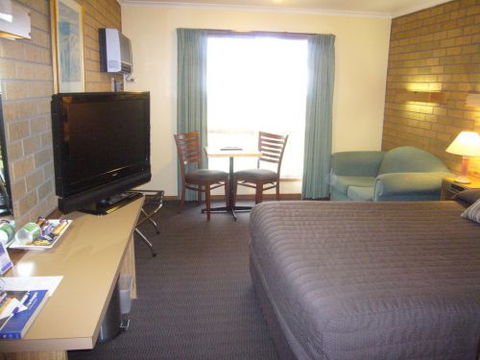 AAt 28 GOLDSMITH(Golden Chain Motel) - Great Ocean Road Tourism 2
