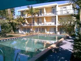 Broadwater Keys - Great Ocean Road Tourism 0