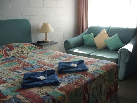 Albatross Motor Inn - Great Ocean Road Tourism 3
