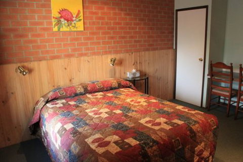 Catalina Motel Lake Macquarie - Great Ocean Road Tourism 1