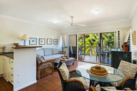 The York Beachfront Holiday Apartments - Great Ocean Road Tourism 6
