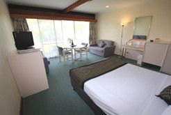  William Macintosh Motor Lodge - Great Ocean Road Tourism 2
