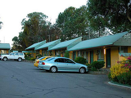 Tarcutta Halfway Motor Inn - Great Ocean Road Tourism 2