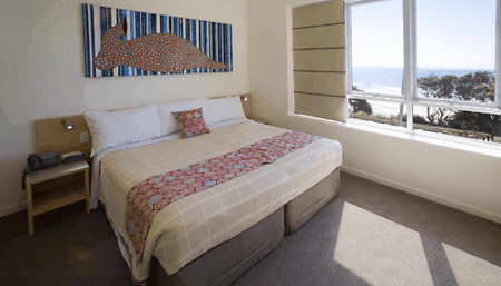 Stradbroke Island Beach Hotel - Great Ocean Road Tourism