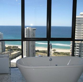 Aria Apartments Broadbeach - Great Ocean Road Tourism 4