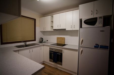 Millies Guesthouse & Serviced Apartments - Great Ocean Road Tourism 1