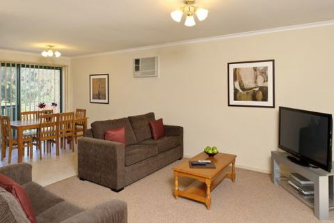 Apartments @ Mount Waverley - Great Ocean Road Tourism 0