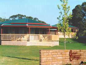 Carolynne's Cottages - Great Ocean Road Tourism 0