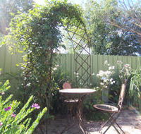Robyn's Nest Country Cottages - Great Ocean Road Tourism